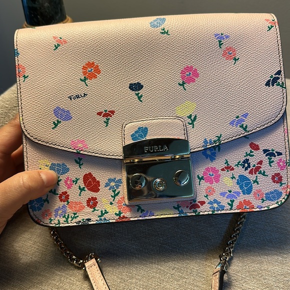 Furla Floral Beige Crossbody Bag - Picture 3 of 16